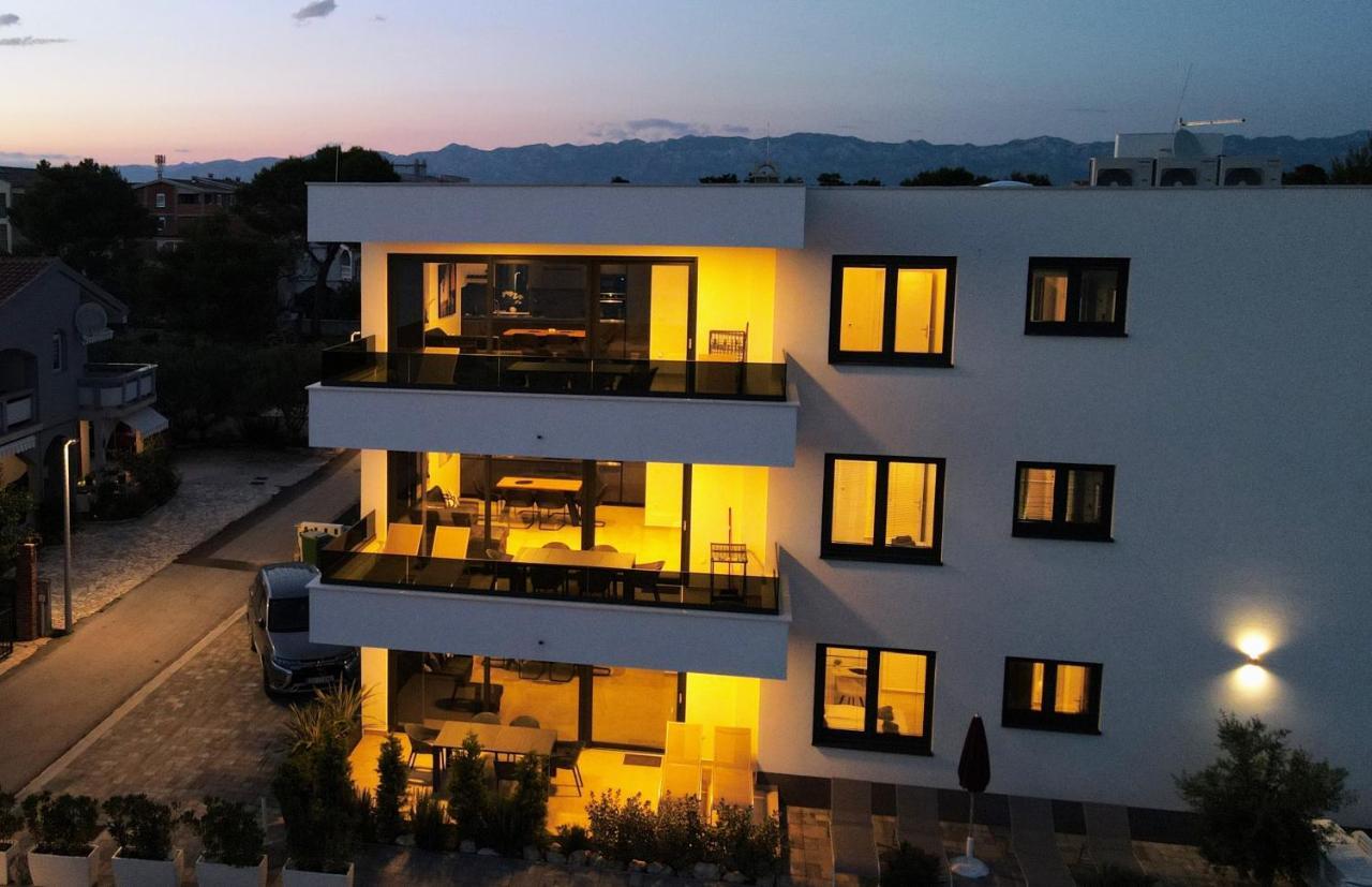Dinary Penthouse * Vir
