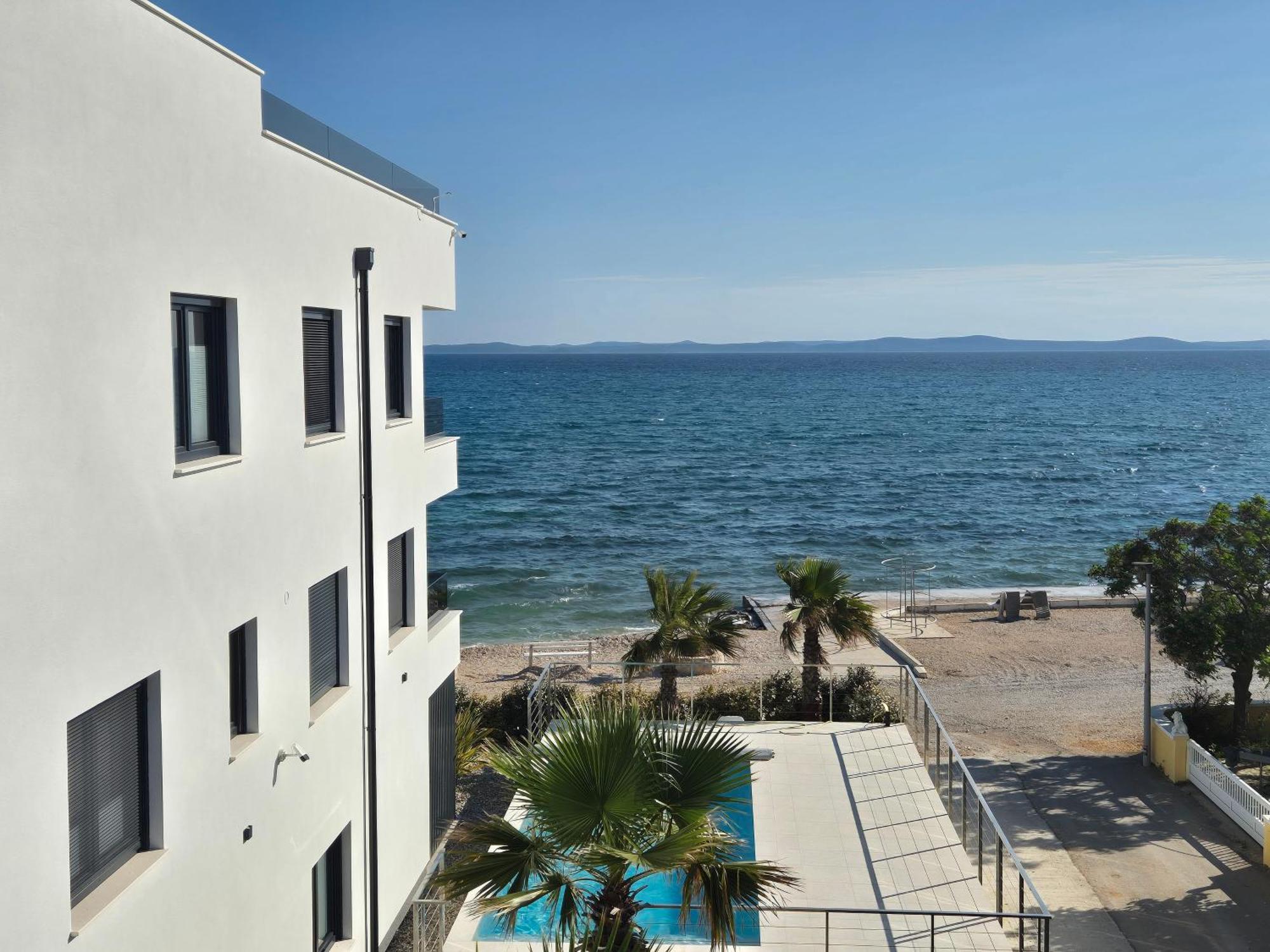 Dinary Penthouse Vir